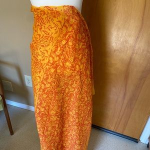 Yellow 💛 and Orange 🍊 Sarong